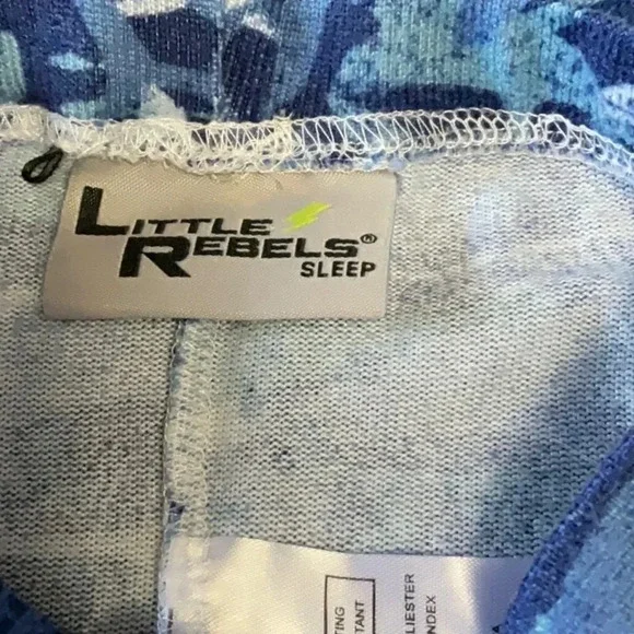 LITTLE Rebels - Picture 7 of 9